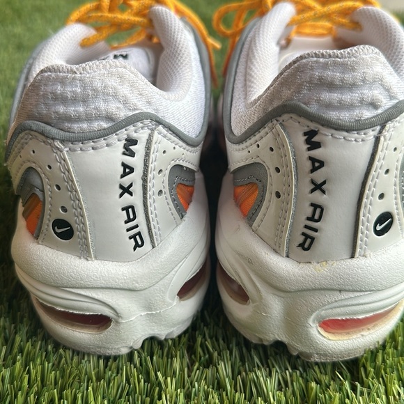 Nike Air Max Tailwind 4 white university Sneakers Shoes Women’s Size 7 - Picture 4 of 8